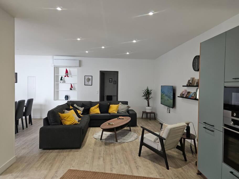 Ferienhaus Belle Maison Loft Patio Jacuzzi Clim