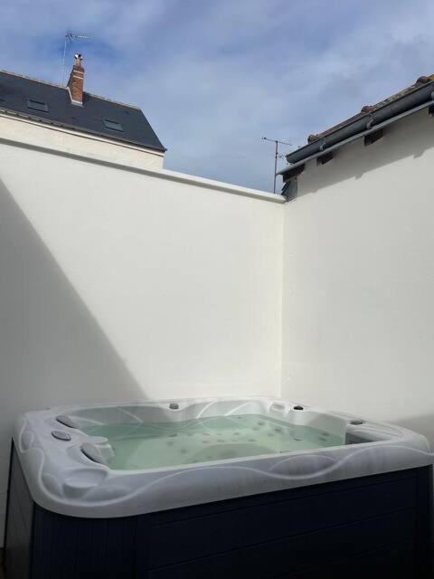 Ferienhaus Belle Maison Loft Patio Jacuzzi Clim